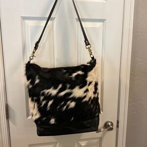 Rais Case XL tote MADE IN USA New$485
Designed to last a lifetime 18”x13.5”x 5”